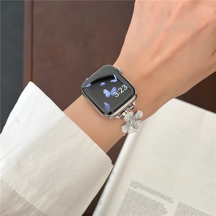 For Apple Watch 10 46mm / Ultra 2 / Ultra 49mm / 9 8 7 45mm / SE (2023) SE (2022) SE 6 5 4 44mm / 3 2 1 42mm Flower Chain Strap
