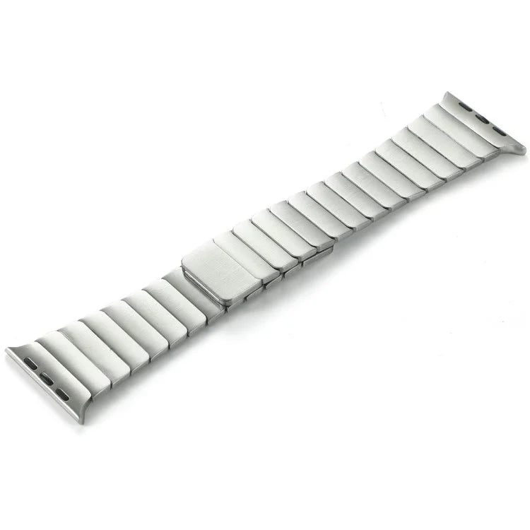 For Apple Watch Series 10 42mm / 9 8 7 41mm / SE (2023) SE (2022) SE 6 5 4 40mm / 3 2 1 38mm Magnetic Metal Watch Strap