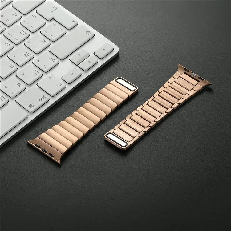 For Apple Watch Series 10 42mm / 9 8 7 41mm / SE (2023) SE (2022) SE 6 5 4 40mm / 3 2 1 38mm Magnetic Metal Watch Strap