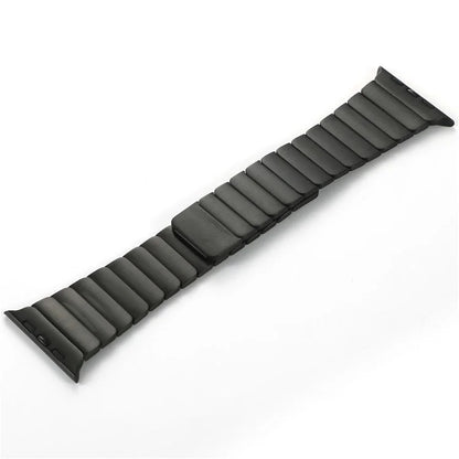 For Apple Watch 10 46mm / Ultra 2 / Ultra 49mm / 9 8 7 45mm / SE (2023) SE (2022) SE 6 5 4 44mm / 3 2 1 42mm Magnetic Metal Watch Strap