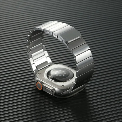 For Apple Watch 10 46mm / Ultra 2 / Ultra 49mm / 9 8 7 45mm / SE (2023) SE (2022) SE 6 5 4 44mm / 3 2 1 42mm Magnetic Metal Watch Strap