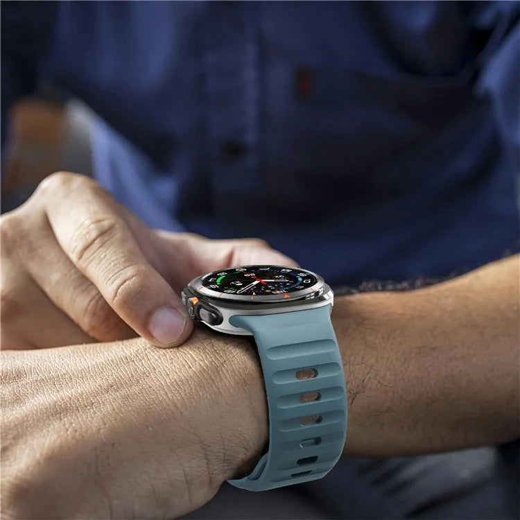 For Samsung Galaxy Watch Ultra 47mm Silicone Watch Band Breathable Sport  Watch Strap