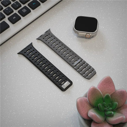 For Apple Watch 10 42mm / 9 8 7 41mm / SE (2023) SE (2022) SE 6 5 4 40mm / 3 2 1 38mm Magnetic Silicone Sport Band
