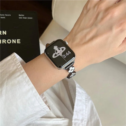For Apple Watch 10 42mm / 9 8 7 41mm / SE (2023) SE (2022) SE 6 5 4 40mm / 3 2 1 38mm Leather Watch Band with Floral Connector