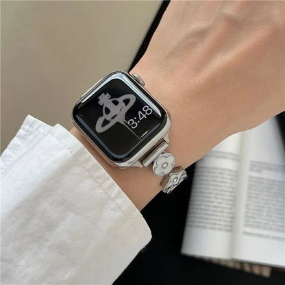 For Apple Watch 10 42mm / 9 8 7 41mm / SE (2023) SE (2022) SE 6 5 4 40mm / 3 2 1 38mm Leather Watch Band with Floral Connector