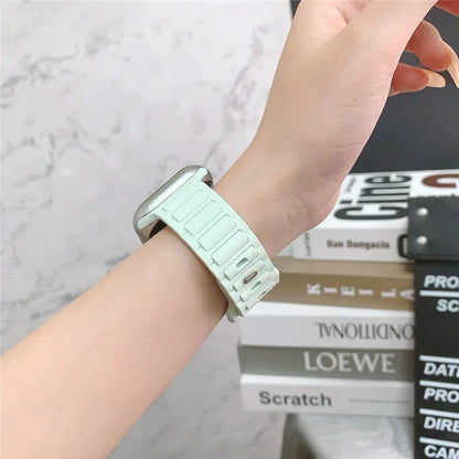 For Apple Watch 10 42mm / 9 8 7 41mm / SE (2023) SE (2022) SE 6 5 4 40mm / 3 2 1 38mm Silicone Watch Band