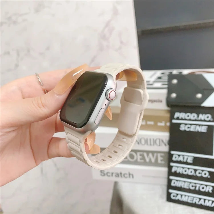For Apple Watch 10 42mm / 9 8 7 41mm / SE (2023) SE (2022) SE 6 5 4 40mm / 3 2 1 38mm Silicone Watch Band