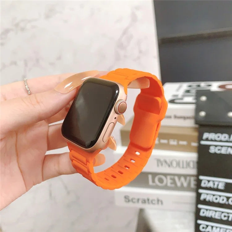 For Apple Watch 10 42mm / 9 8 7 41mm / SE (2023) SE (2022) SE 6 5 4 40mm / 3 2 1 38mm Silicone Watch Band
