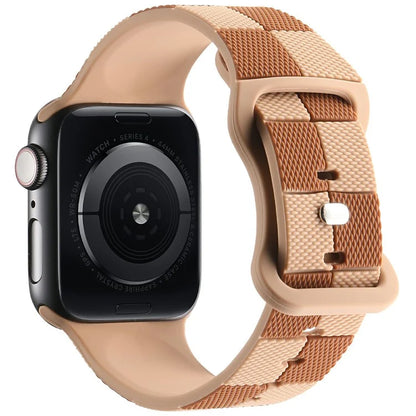 For Apple Watch 10 46mm / Ultra 2 / Ultra 49mm / 9 8 7 45mm / SE (2023) SE (2022) SE 6 5 4 44mm / 3 2 1 42mm Checkerboard Silicone Band