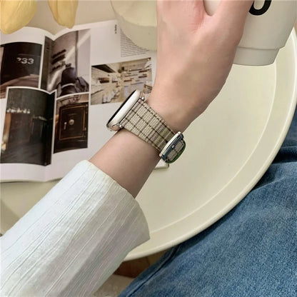 Plaid Woolen Strap for Apple Watch Series 10 46mm / Ultra 2 Ultra 49mm / Series 9 8 7 45mm / SE (2023) SE (2022) SE 6 5 4 44mm / 3 2 1 42mm