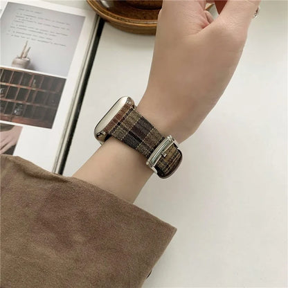 Plaid Woolen Strap for Apple Watch Series 10 42mm  /  9 8 7 41mm  /  SE (2023) SE (2022) SE 6 5 4 40mm  /  3 2 1 38mm