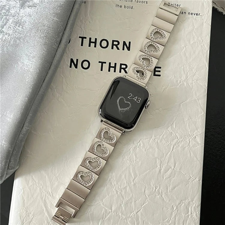 Hollow Heart Metal Strap for Apple Watch Series 10 42mm  /  9 8 7 41mm  /  SE (2023) SE (2022) SE 6 5 4 40mm  /  3 2 1 38mm