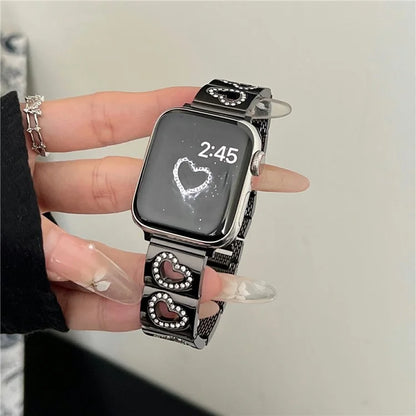 Hollow Heart Metal Strap for Apple Watch Series 10 42mm  /  9 8 7 41mm  /  SE (2023) SE (2022) SE 6 5 4 40mm  /  3 2 1 38mm