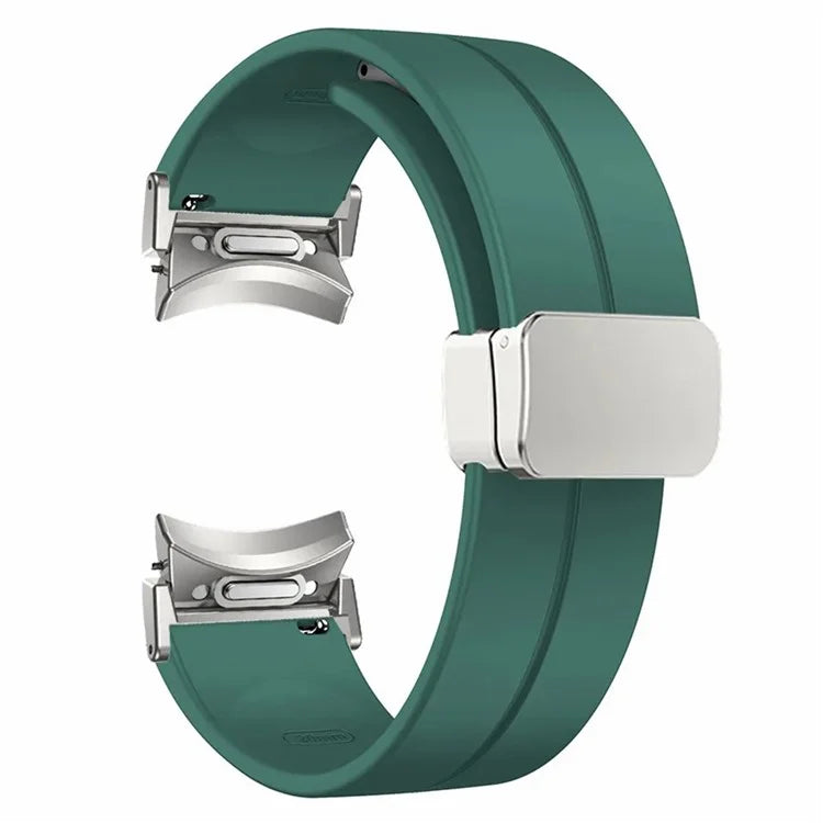 For Samsung Galaxy Watch4  /  Watch 5  /  Watch6 Wrist Strap Soft Silicone Watch Band with Magnetic Buckle