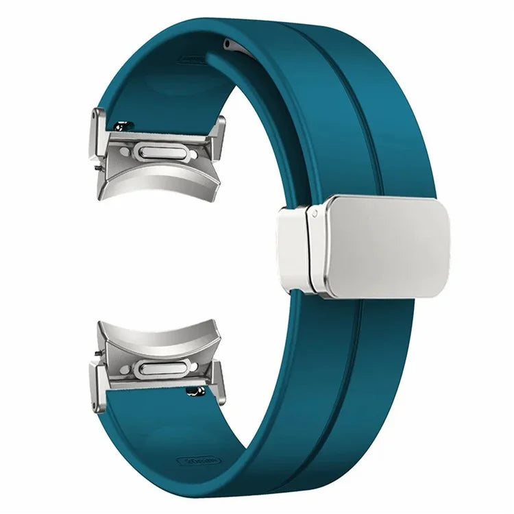 For Samsung Galaxy Watch4  /  Watch 5  /  Watch6 Wrist Strap Soft Silicone Watch Band with Magnetic Buckle