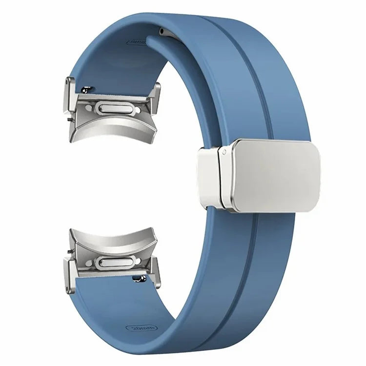 For Samsung Galaxy Watch4  /  Watch 5  /  Watch6 Wrist Strap Soft Silicone Watch Band with Magnetic Buckle