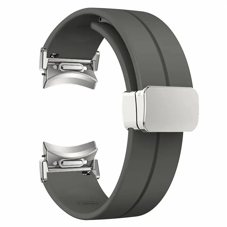 For Samsung Galaxy Watch4  /  Watch 5  /  Watch6 Wrist Strap Soft Silicone Watch Band with Magnetic Buckle