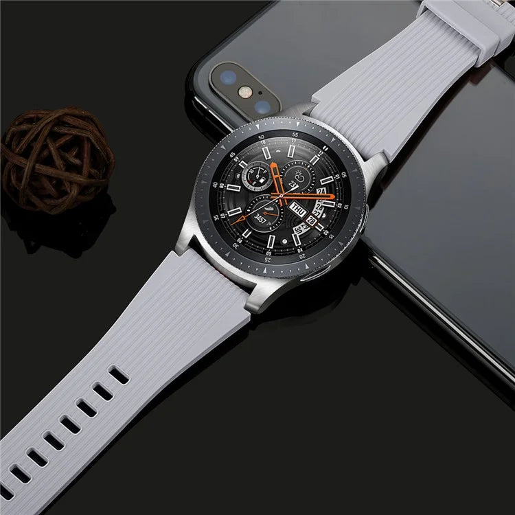 S Size 22mm Silicone Strap for Samsung Galaxy Watch Active / Galaxy Watch 46mm / Huawei Watch GT 2 Replacement Band