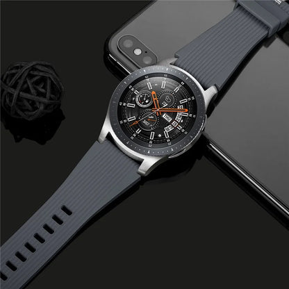 S Size 22mm Silicone Strap for Samsung Galaxy Watch Active / Galaxy Watch 46mm / Huawei Watch GT 2 Replacement Band