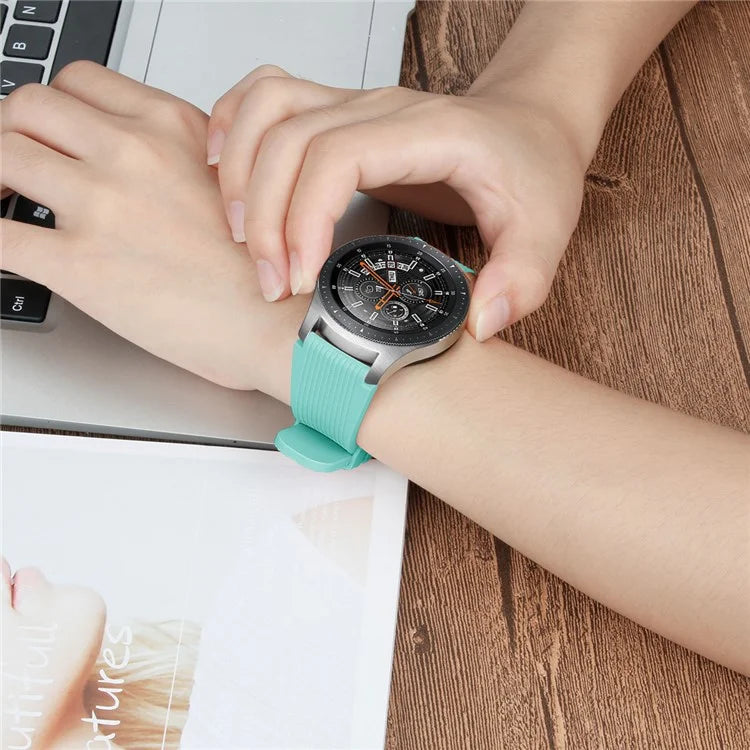 S Size 22mm Silicone Strap for Samsung Galaxy Watch Active / Galaxy Watch 46mm / Huawei Watch GT 2 Replacement Band