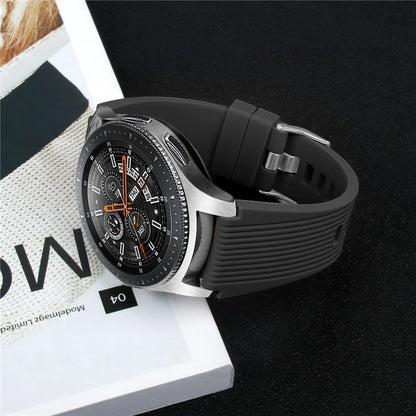 L Size 22mm Silicone Strap for Samsung Galaxy Watch Active / Galaxy Watch 46mm / Huawei Watch GT 2 Smartwatch Band