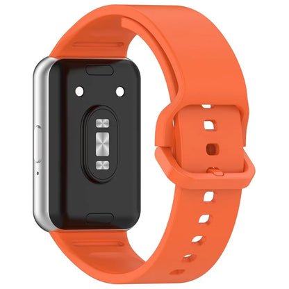 For Samsung Galaxy Fit3 (SM-R390) Watch Bracelet Soft Silicone Strap with Flat Buckle