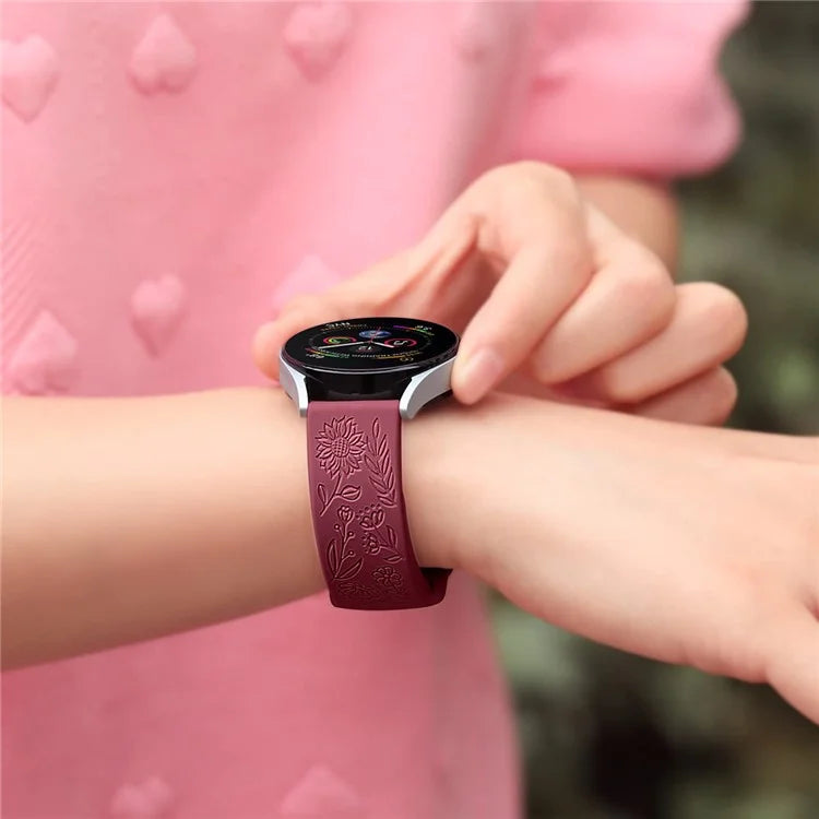 For Garmin Vivomove 3 / Forerunner 645 / Samsung Gear S2 Classic Universal 20mm Carving Flower Silicone Watch Strap