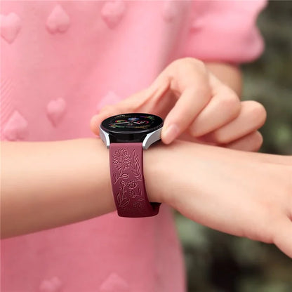 For Garmin Vivomove 3 / Forerunner 645 / Samsung Gear S2 Classic Universal 20mm Carving Flower Silicone Watch Strap