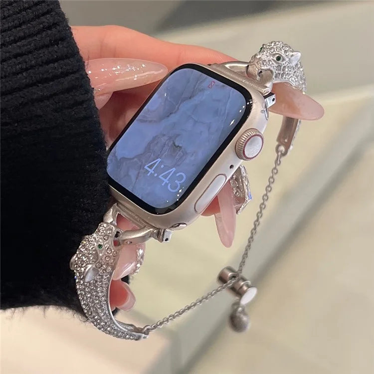 For Apple Watch Series 9  /  8  /  7 41mm  /  SE (2023)  /  SE(2022)  /  SE  /  6  /  5  /  4 40mm  /  3  /  2  /  1 38mm Metal Leopard Head Bracelet Strap