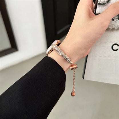 For Apple Watch Series 9  /  8  /  7 41mm  /  SE (2023)  /  SE(2022)  /  SE  /  6  /  5  /  4 40mm  /  3  /  2  /  1 38mm Metal Leopard Head Bracelet Strap