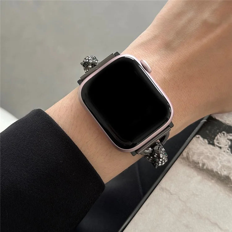 For Apple Watch Ultra 2 Ultra 49mm / Series 9 8 7 45mm / 6 5 4 SE (2023) SE (2022) SE 44mm / 3 2 1 42mm Band Zinc Alloy Leopard Head Bracelet