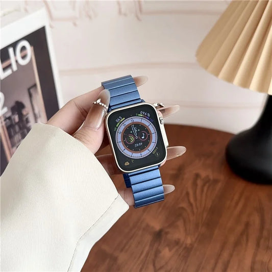 For Apple Watch Series 9 8 7 41mm / 6 5 4 SE (2022) SE (2023) SE 40mm / 3 2 1 38mm Magnetic Watch Band Stainless Steel Strap