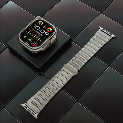 Titanium Alloy Strap for Apple Watch Series 9 8 7 41mm / 6 5 4 SE SE (2022) SE (2023) 40mm / 3 2 1 38mm Silver Band