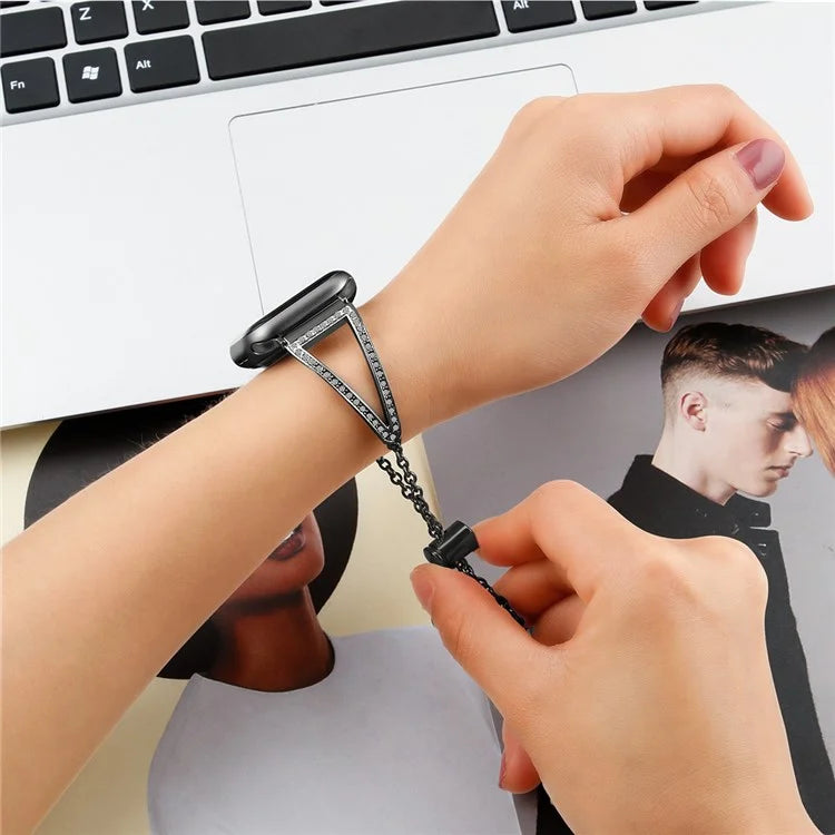 Hollow Triangle Strap for Apple Watch Series 9 8 7 41mm / 6 5 4 SE SE (2022) SE (2023) 40mm / 3 2 1 38mm Zinc Alloy Band