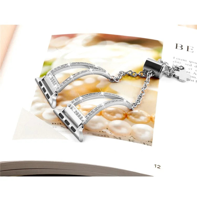 For Apple Watch Ultra 49mm / Ultra 2 49mm / Series 9 / 8 / 7 45mm / 6 / 5 / 4 / SE / SE (2022) / SE (2023) 44mm / 3 / 2 / 1 42mm Hollow Triangle Slider Bracelet