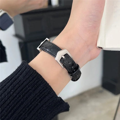For Apple Watch Series 9 8 7 41mm / 6 5 4 SE (2023) SE (2022) SE 40mm / 3 2 1 38mm Genuine Cow Leather Band Replacement Bracelet