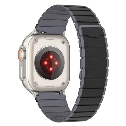 For Apple Watch Series 9 8 7 41mm / 6 5 4 SE (2023) SE (2022) SE 40mm / 3 2 1 38mm Magnetic Silicone Strap