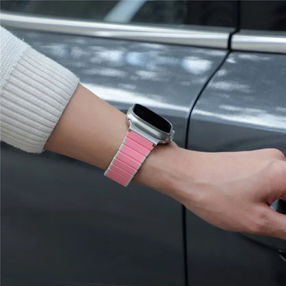 For Apple Watch Series 9 8 7 41mm / 6 5 4 SE (2023) SE (2022) SE 40mm / 3 2 1 38mm Magnetic Silicone Strap