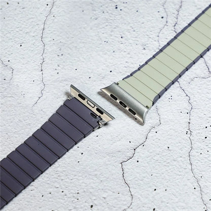 For Apple Watch Ultra 2 Ultra 49mm  /  9 8 7 45mm  /  6 5 4 SE (2023) SE (2022) SE 44mm  /  3 2 1 42mm Magnetic Silicone Watch Band