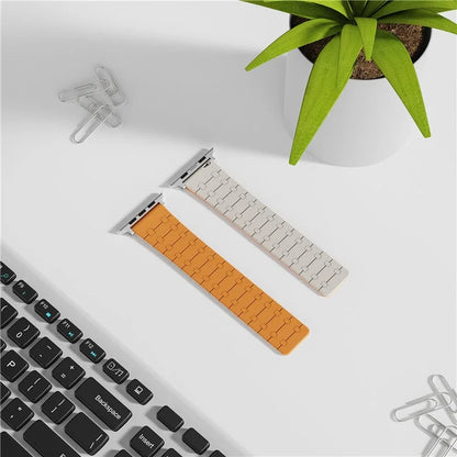 For Apple Watch Series 9 8 7 41mm / 6 5 4 SE (2022) SE (2023) SE 40mm / 3 2 1 38mm Replacement Strap Silicone Magnetic Watch Band