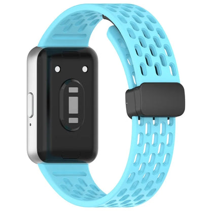 Wrist Band for Samsung Galaxy Fit3 R930 Magnetic Silicone Smartwatch Bracelet Strap