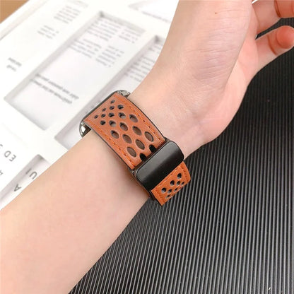 For Apple Watch Series 9 8 7 41mm / 6 5 4 SE (2022) SE (2023) SE 40mm / 3 2 1 38mm Watch Band Hollow-Out Leather Strap