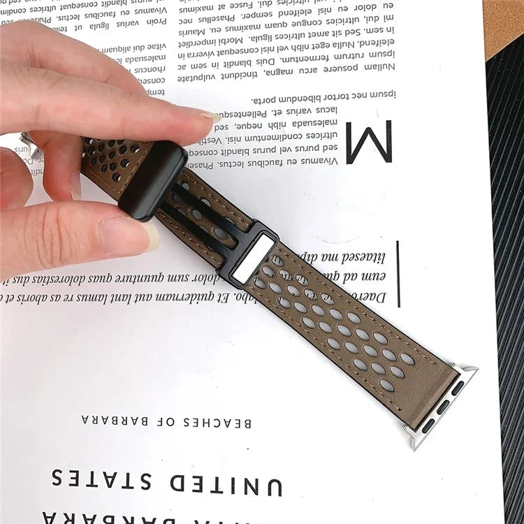 For Apple Watch Series 9 8 7 41mm / 6 5 4 SE (2022) SE (2023) SE 40mm / 3 2 1 38mm Watch Band Hollow-Out Leather Strap