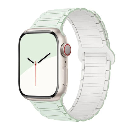 For Apple Watch Ultra 2 Ultra 49mm / 9 8 7 45mm / 6 5 4 SE (2022) SE (2023) SE 44mm / 3 2 1 42mm Silicone Strap Magnetic