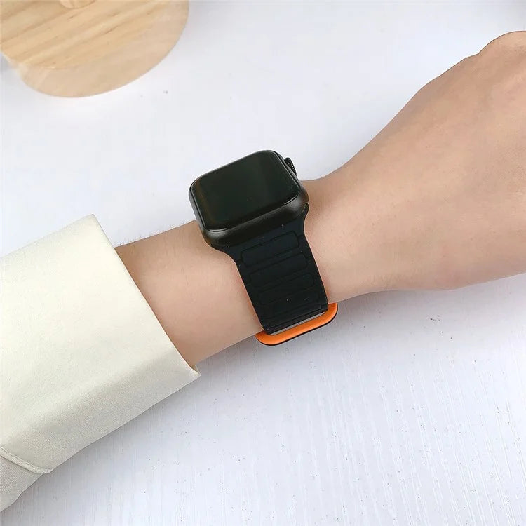 For Apple Watch Ultra 2 Ultra 49mm / 9 8 7 45mm / 6 5 4 SE (2022) SE (2023) SE 44mm / 3 2 1 42mm Silicone Strap Magnetic
