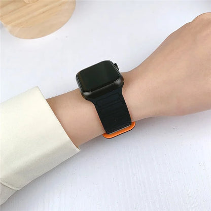 For Apple Watch Series 9 8 7 41mm  /  6 5 4 SE (2022) SE (2023) SE 40mm  /  3 2 1 38mm Watchband Soft Silicone Magnetic Strap