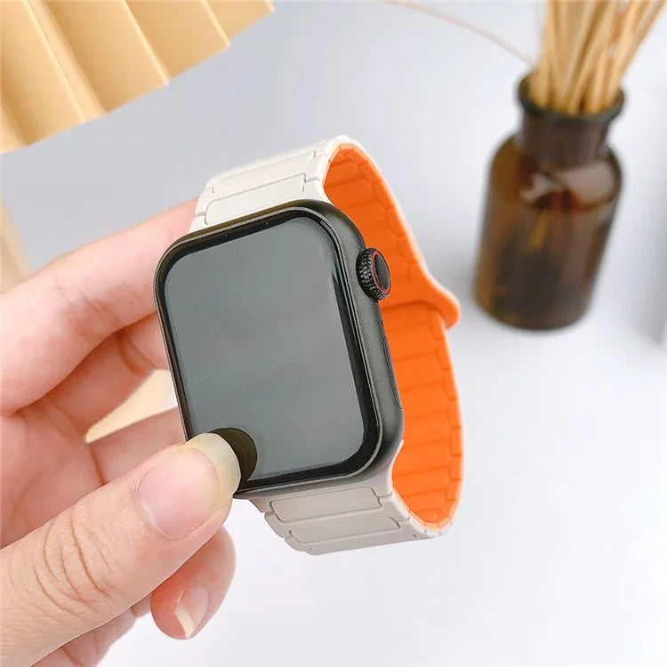 For Apple Watch Series 9 8 7 41mm  /  6 5 4 SE (2022) SE (2023) SE 40mm  /  3 2 1 38mm Watchband Soft Silicone Magnetic Strap
