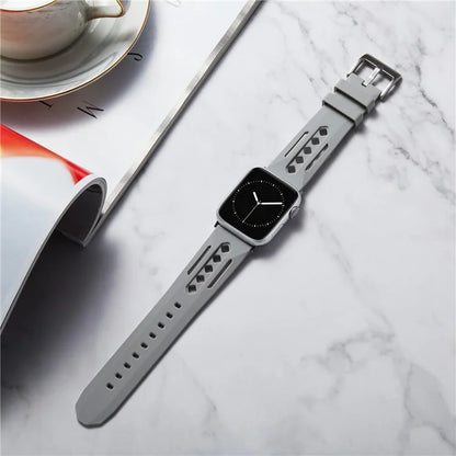 For Apple Watch Ultra 2 Ultra 49mm / Series 9 8 7 45mm / 6 5 4 SE (2022) SE (2023) SE 44mm / 3 2 1 42mm Silicone Watch Band Hollow