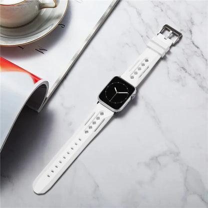 For Apple Watch Ultra 2 Ultra 49mm / Series 9 8 7 45mm / 6 5 4 SE (2022) SE (2023) SE 44mm / 3 2 1 42mm Silicone Watch Band Hollow