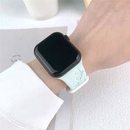 For Apple Watch Ultra 2 Ultra 49mm / Series 9 8 7 45mm / 6 5 4 SE (2022) SE (2023) SE 44mm / 3 2 1 42mm Butterfly Silicone Band